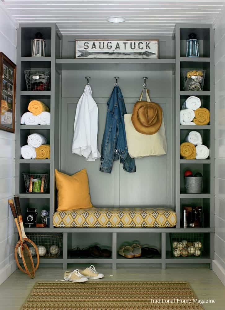 Seattle Custom Entryway Storage & Mudroom Lockers